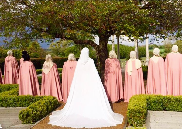 Black Wedding Moment Of The Day: Hijabi Bride And Her Tribe Slay The Day In These Flowing Gowns
